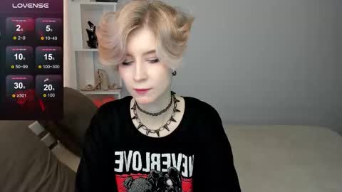 Snapshot of julescrown chatting on September 2025 01:06:02 AM Jules online show from September 2025 01:06:02 AM