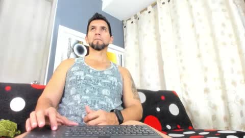 juleslake2 online show from June 2026 01:25:02 PM