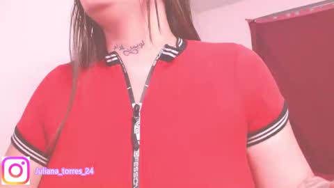 Snapshot of juli_69 chatting on December 2024 11:31:01 PM Juliana Torres online show from December 2024 11:31:01 PM
