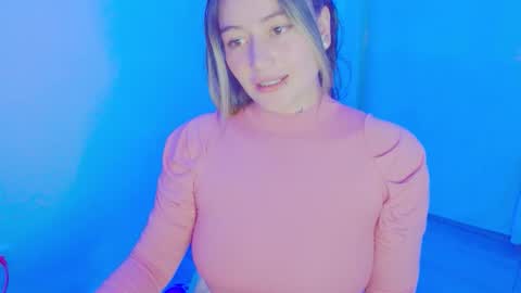 Snapshot of juli_69 chatting on December 2025 06:18:01 AM Juliana Torres online show from December 2025 06:18:01 AM