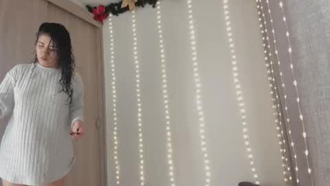 Snapshot of juli_hairy chatting on March 2026 06:15:01 PM Juli Modelo Independiente online show from March 2026 06:15:01 PM