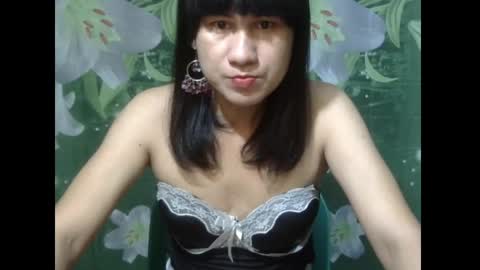 Snapshot of julia111987 chatting on June 2026 04:29:01 PM JULIA online show from June 2026 04:29:01 PM