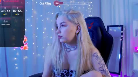 julia__bunny online show from December 2024 07:20:01 PM