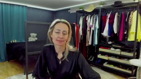 julia__cherry_ online show from March 2026 04:57:02 PM