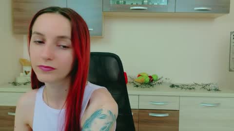 Snapshot of julia__jae chatting on April 2026 06:11:02 AM JuliaJae online show from April 2026 06:11:02 AM