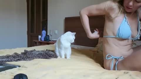 julia_giulia online show from October 2025 08:45:02 AM