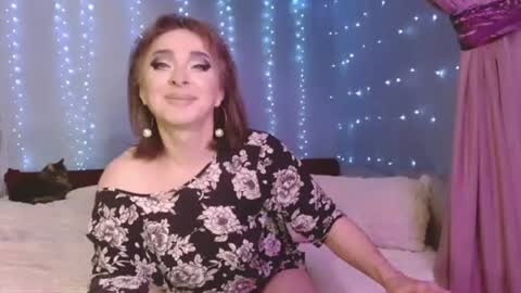 Snapshot of julia_renard chatting on July 2026 08:12:01 AM Julia online show from July 2026 08:12:01 AM