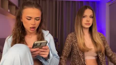 Snapshot of julia_rle chatting on March 2026 07:42:01 PM Julia R Le online show from March 2026 07:42:01 PM