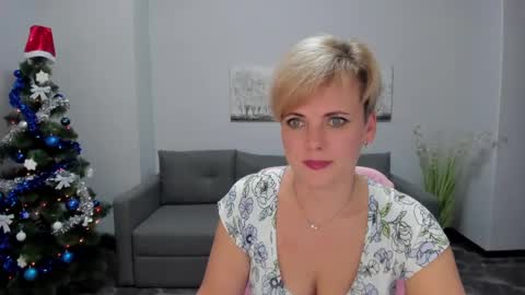 Julia online show from December 2024 04:25:01 PM