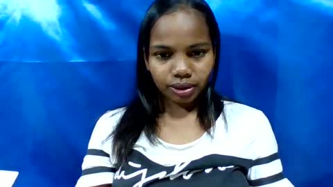 juliah02 online show from June 2026 04:48:02 AM