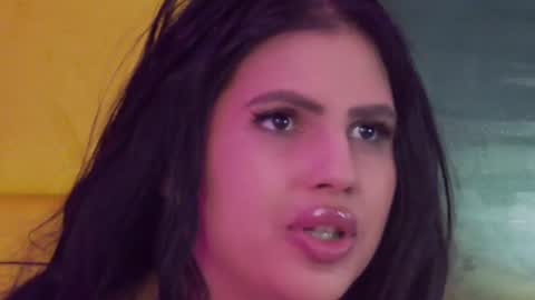 Julia online show from February 2025 08:11:01 PM