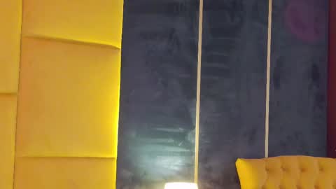 Julia online show from February 2025 09:25:02 PM