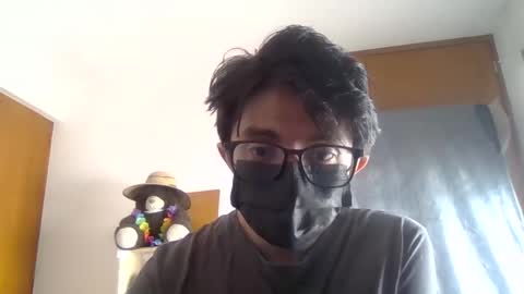 Julian Mora online show from February 2025 05:25:02 PM