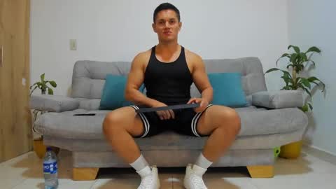 julian_wallace online show from December 2024 01:14:01 AM