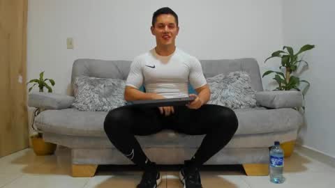 julian_wallace online show from December 2024 10:09:02 PM