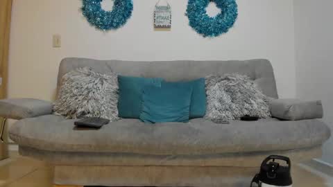 julian_wallace online show from January 2025 12:43:02 AM