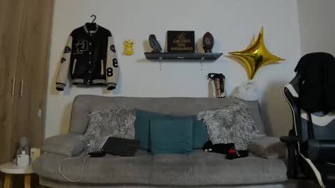 julian_wallace online show from October 2025 03:20:02 PM