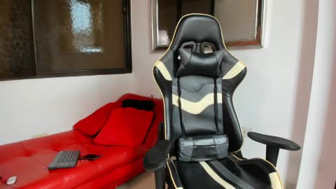 julian_wallace online show from March 2026 01:25:01 PM