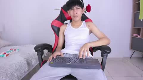 Julian online show from July 2026 07:38:01 PM