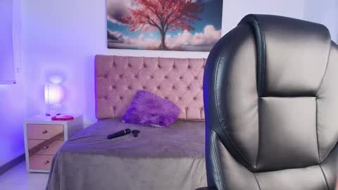  JULIANA CASTRO online show from March 2026 11:48:02 AM