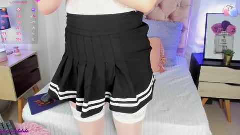 Snapshot of julianaarboleda chatting on March 2025 12:09:02 PM Juli online show from March 2025 12:09:02 PM