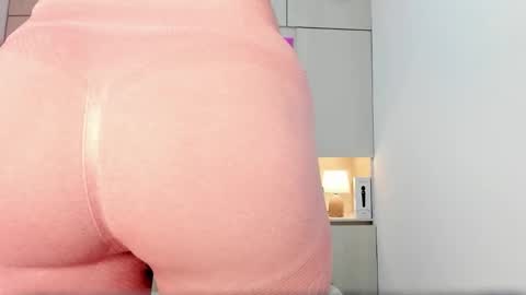 Snapshot of julianablaze chatting on February 2026 04:09:02 AM julianablaze online show from February 2026 04:09:02 AM