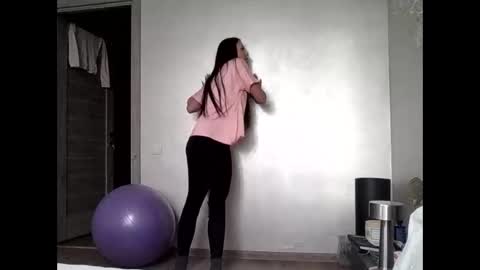 Snapshot of julianagold1 chatting on April 2026 04:17:02 PM julianagold1 online show from April 2026 04:17:02 PM