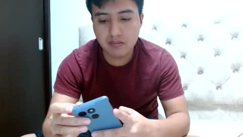 Julian online show from May 2026 09:38:01 PM