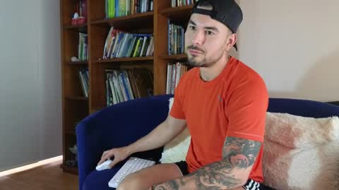 Snapshot of julianmonttoya chatting on April 2026 02:08:01 PM Julian online show from April 2026 02:08:01 PM