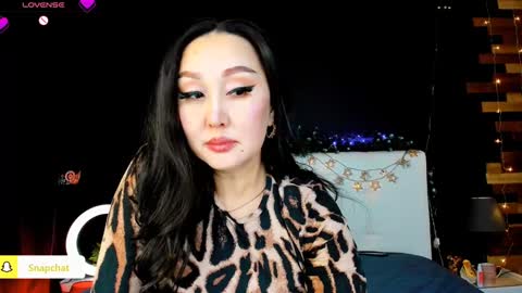 Julianna online show from December 2024 07:42:02 PM