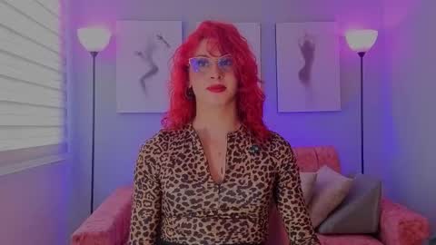 Snapshot of julianna_saenz chatting on February 2026 10:02:01 PM Juliana online show from February 2026 10:02:01 PM