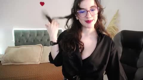 Julianne online show from December 2025 01:44:02 AM