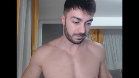 JulianRoyce online show from November 2025 05:24:01 PM