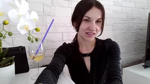 Snapshot of juliaorgasm chatting on June 2026 02:39:01 PM Julia online show from June 2026 02:39:01 PM
