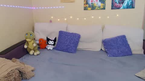 Snapshot of juliasane_ chatting on January 2025 11:00:01 AM Jul online show from January 2025 11:00:01 AM