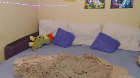 Snapshot of juliasane_ chatting on January 2025 02:36:01 PM Jul online show from January 2025 02:36:01 PM