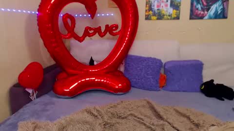 Snapshot of juliasane_ chatting on February 2025 06:40:01 PM Jul online show from February 2025 06:40:01 PM