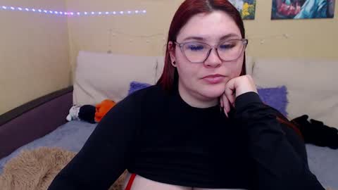 Snapshot of juliasane_ chatting on February 2025 09:19:02 PM Jul online show from February 2025 09:19:02 PM