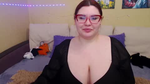 Snapshot of juliasane_ chatting on February 2025 06:24:02 PM Jul online show from February 2025 06:24:02 PM