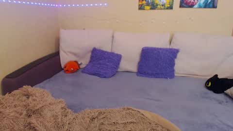 Snapshot of juliasane_ chatting on February 2025 08:17:01 AM Jul online show from February 2025 08:17:01 AM