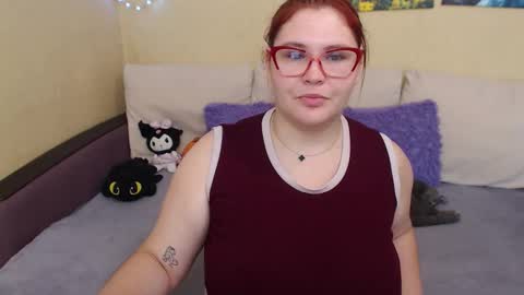 Snapshot of juliasane_ chatting on September 2025 03:01:01 PM Jul online show from September 2025 03:01:01 PM