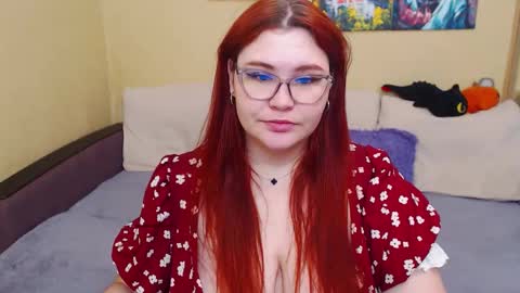 Snapshot of juliasane_ chatting on October 2025 08:39:01 AM Jul online show from October 2025 08:39:01 AM