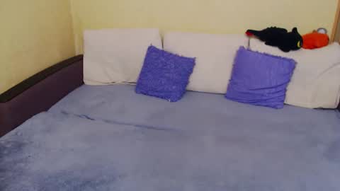 Snapshot of juliasane_ chatting on October 2025 12:27:01 PM Jul online show from October 2025 12:27:01 PM