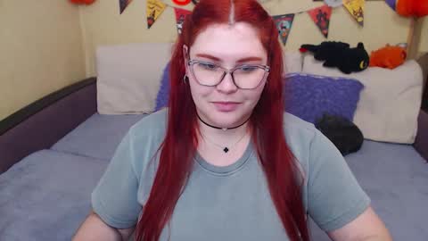 Snapshot of juliasane_ chatting on October 2025 04:30:02 PM Jul online show from October 2025 04:30:02 PM