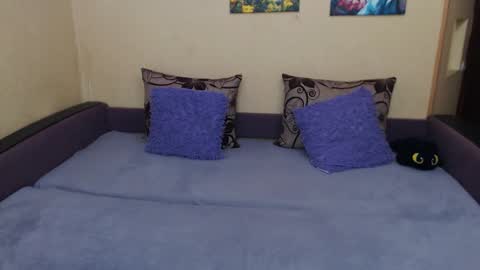 Snapshot of juliasane_ chatting on November 2025 04:18:02 PM Jul online show from November 2025 04:18:02 PM