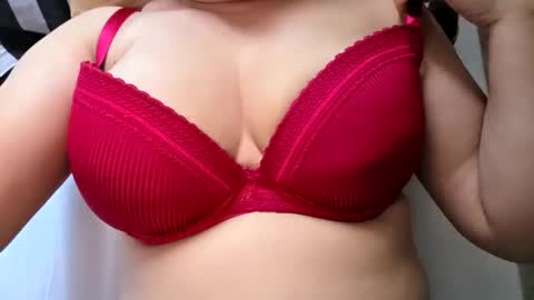 Snapshot of julie_amazing1 chatting on April 2026 05:48:02 PM Julie online show from April 2026 05:48:02 PM