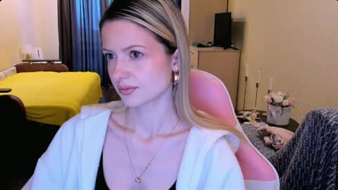 Julie online show from March 2026 04:36:01 AM