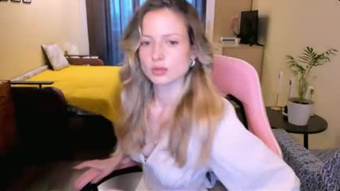 Julie online show from July 2026 06:47:02 AM