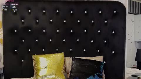 Julia online show from February 2026 05:11:01 AM