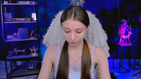 juliedaniel online show from June 2026 04:04:01 AM
